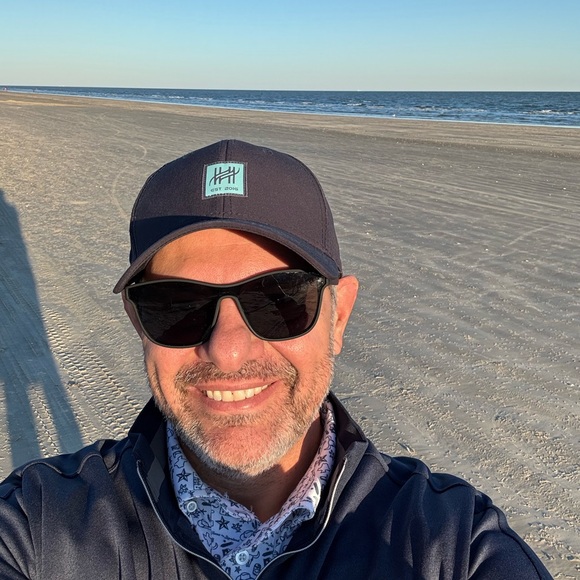 Meet your Posher, Tasos - Picture 1 of 1